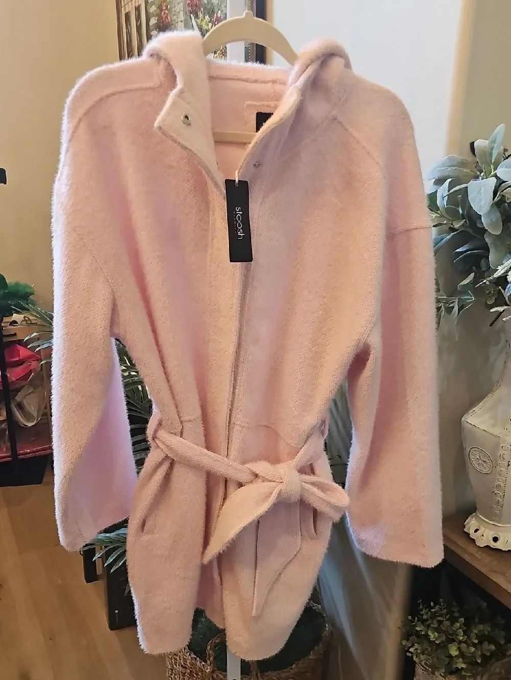Cozy Powdered Pink Hooded Belted Coat Size M NWT